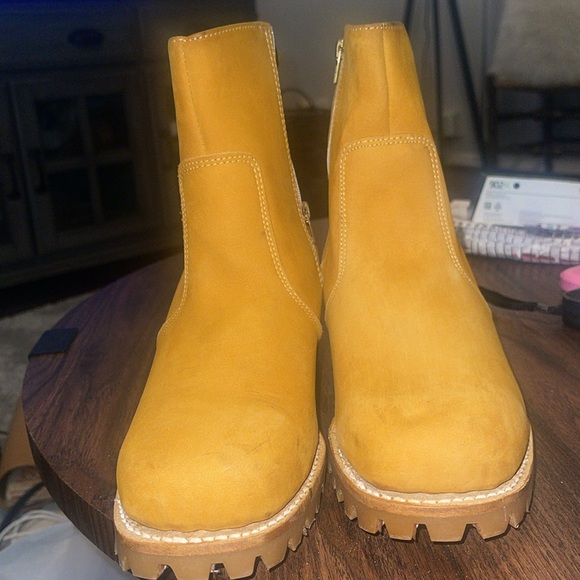 Durango Gold Suede Leather Chunky Heel Lug Sole Side Zip Boots - Picture 4 of 7